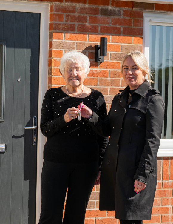 RYK Maureen And Helen