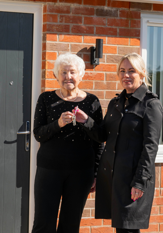 RYK Maureen And Helen